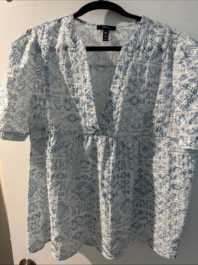 Aqua Light Blue and White Printed V-Neck